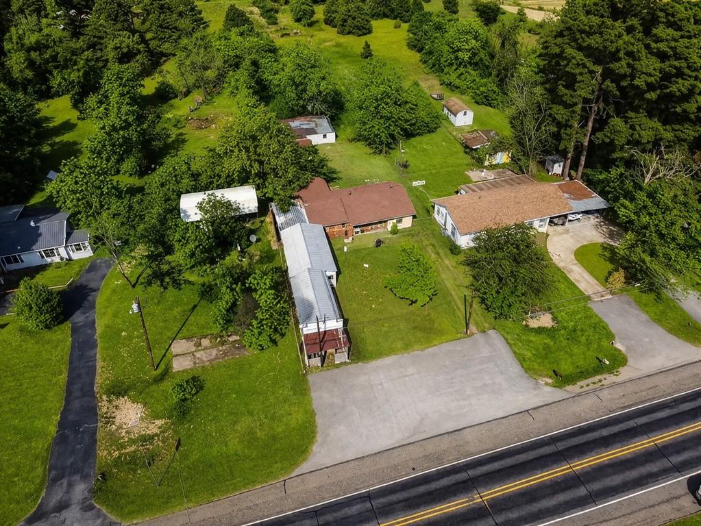 G DEL TORO - Residential