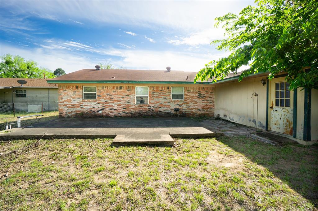 G DEL TORO - Residential