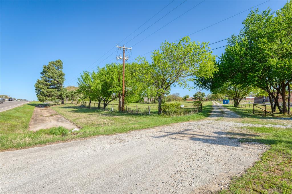 3523 E Highway 199
