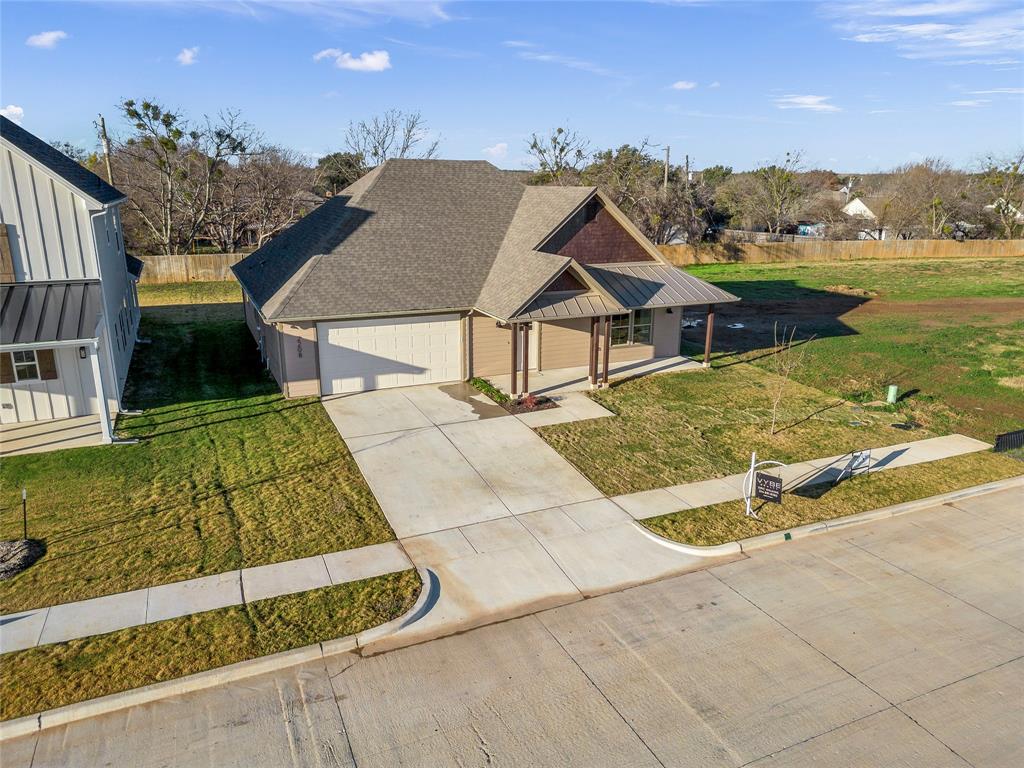 2208 Salina Circle