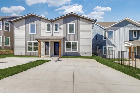 Photo of 1035 Ray Drive, Denison, TX 75020 (MLS # 21223987)