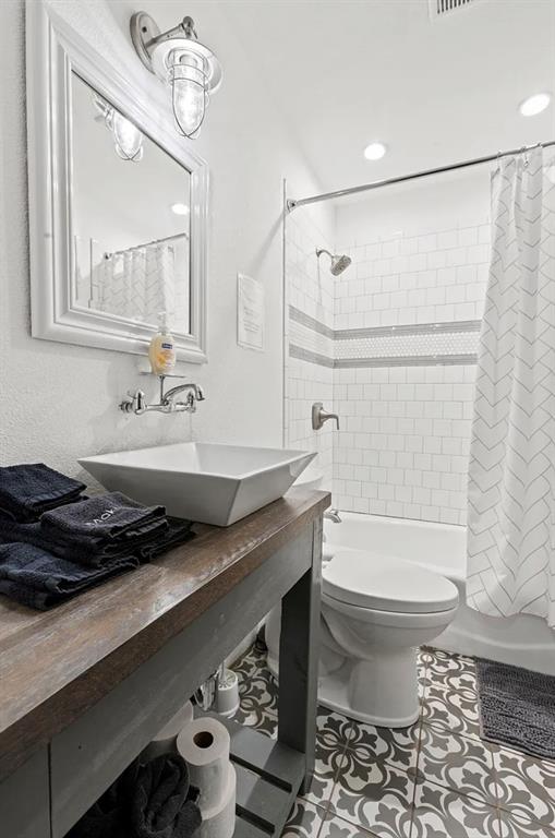 Elmwood - Residential