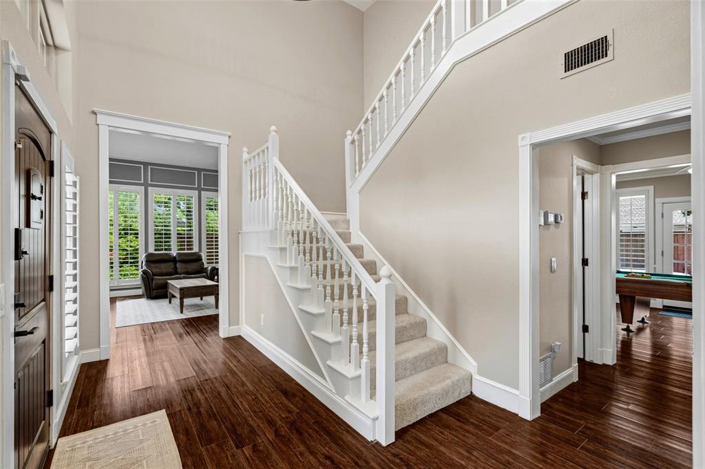 2705 Ithaca Court