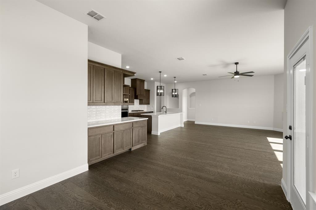 Abe's Landing - Residential