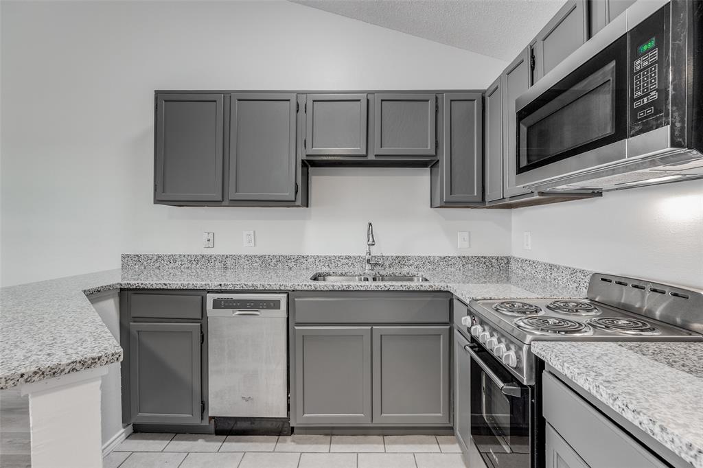6108 Abrams Road 424