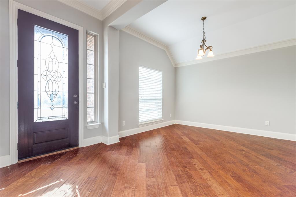 131 N Ridge Trail