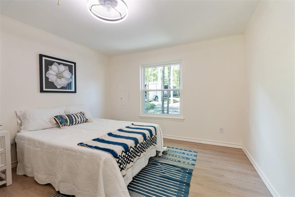 Point La Vista - Residential