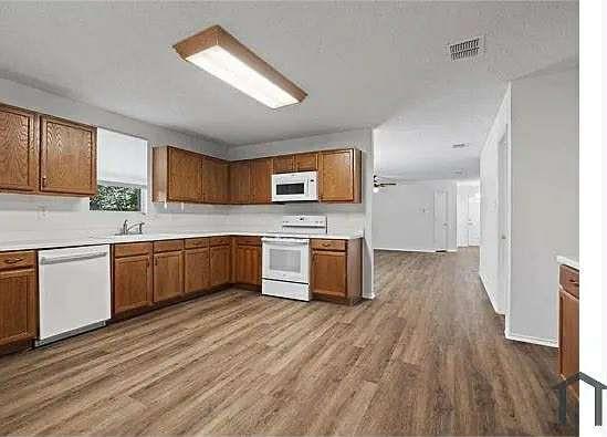 Robinson Ridge - Residential Lease