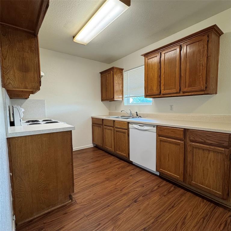 R A Lemmons - Residential Lease