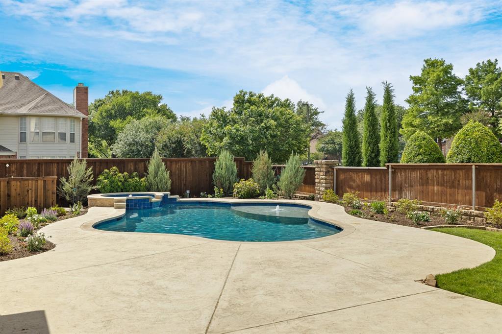 102 Fontana Court