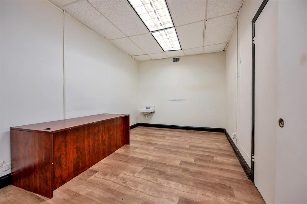 Hyde Park Add - Commercial Sale