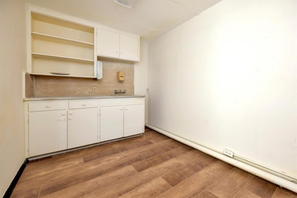 Hyde Park Add - Commercial Sale