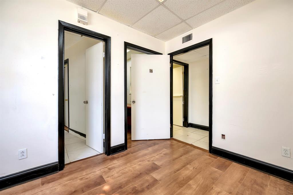 Hyde Park Add - Commercial Sale