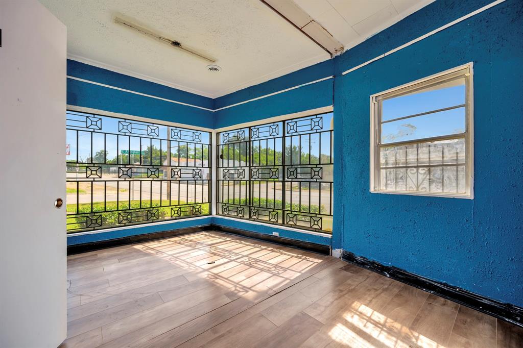 Hyde Park Add - Commercial Sale