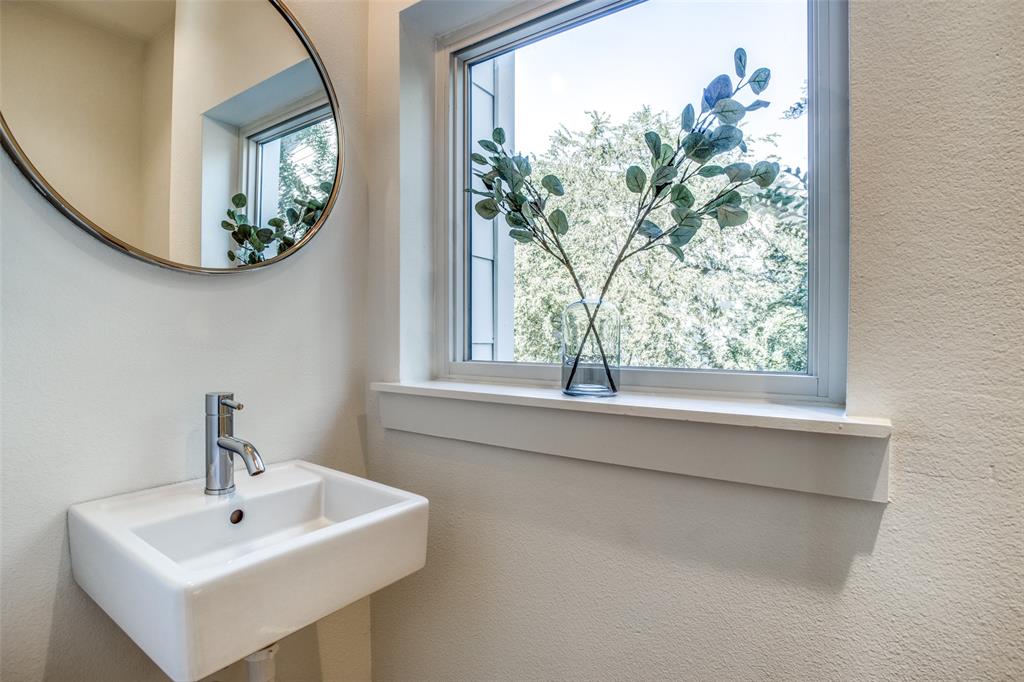 Bon View Place - Residential Lease