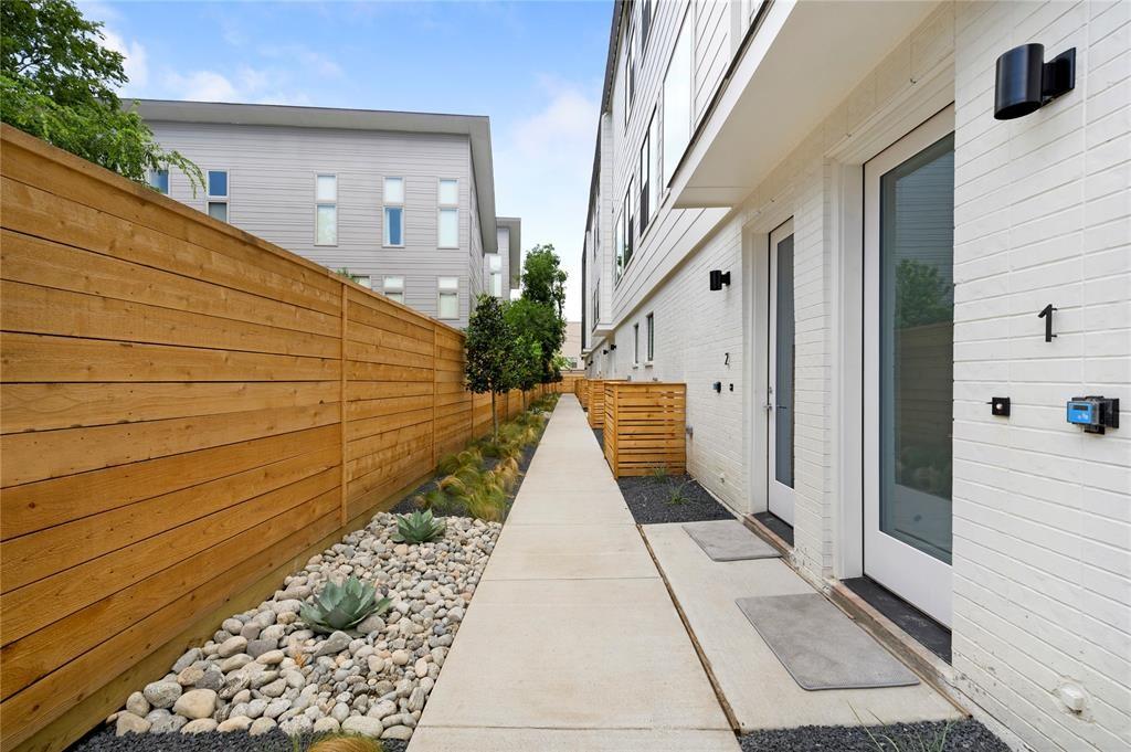 Bon View Place - Residential Lease