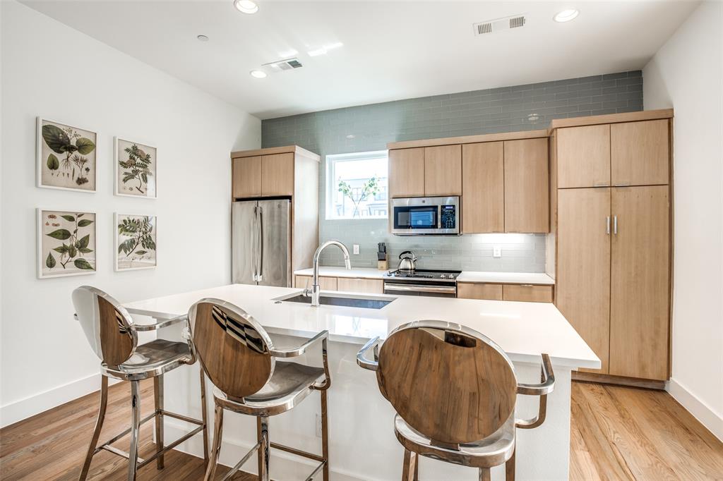 Bon View Place - Residential Lease