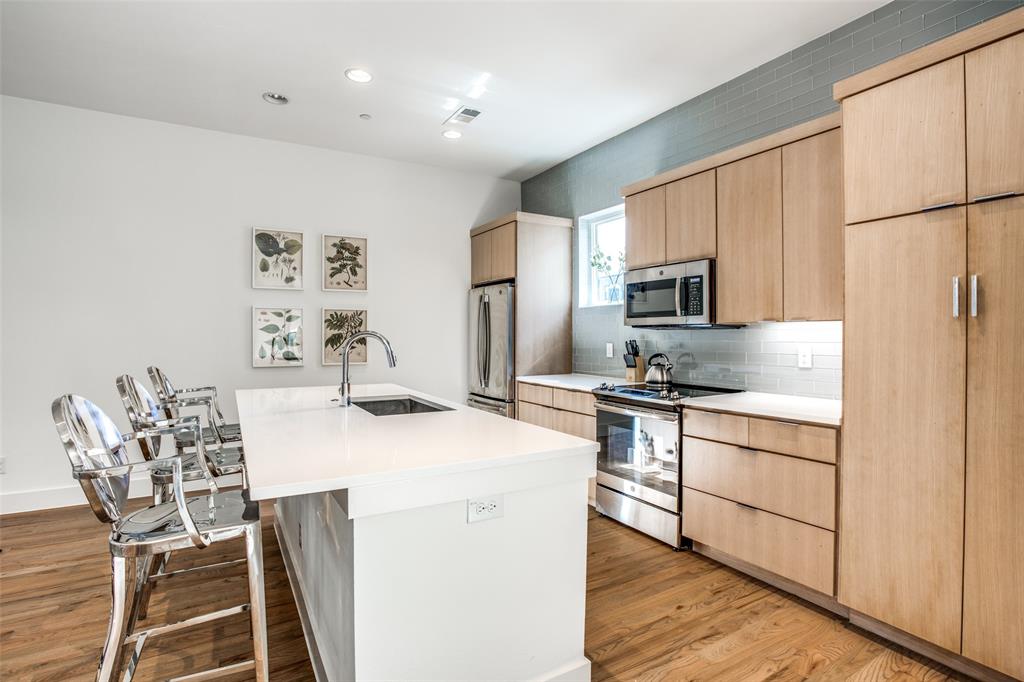 Bon View Place - Residential Lease