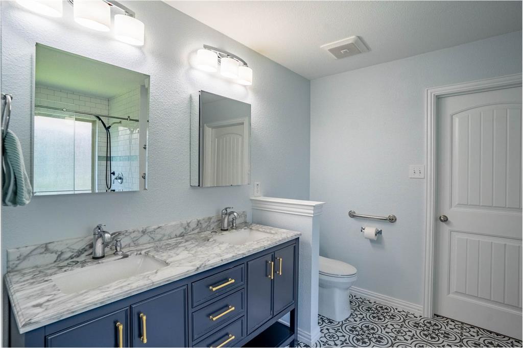 Waterfront Enchanted Bay Fwy - Residential