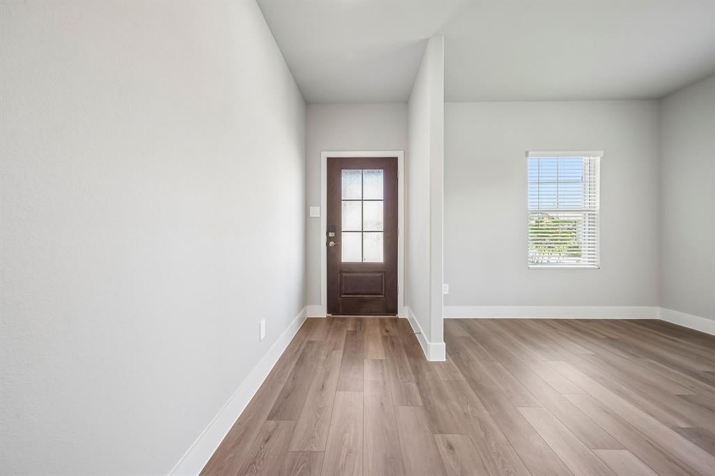 4007 Benbrook Drive