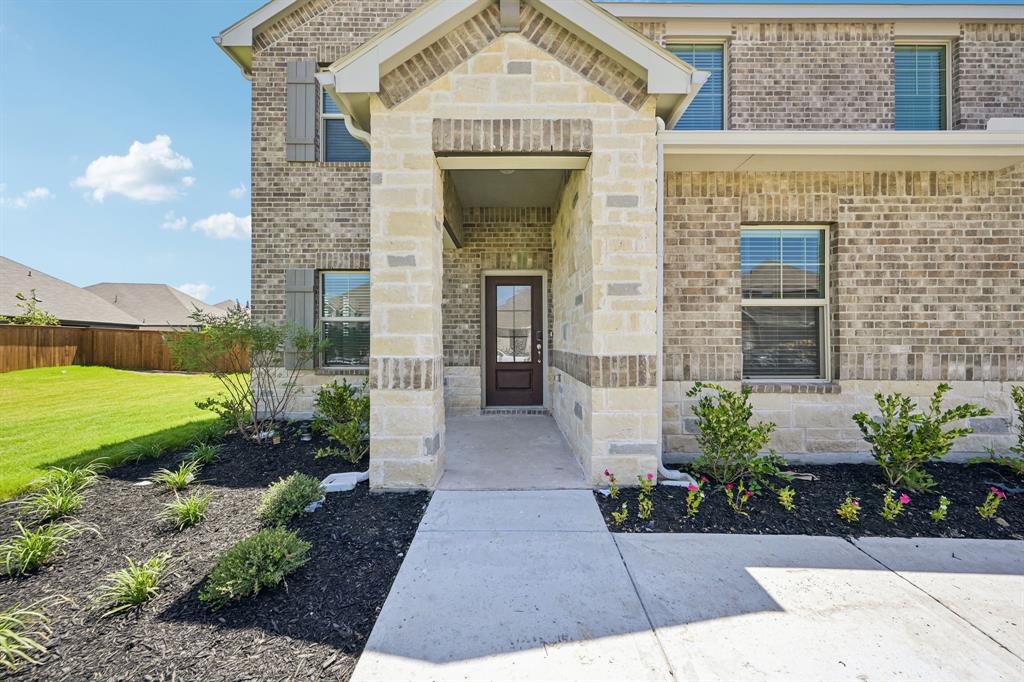 4007 Benbrook Drive