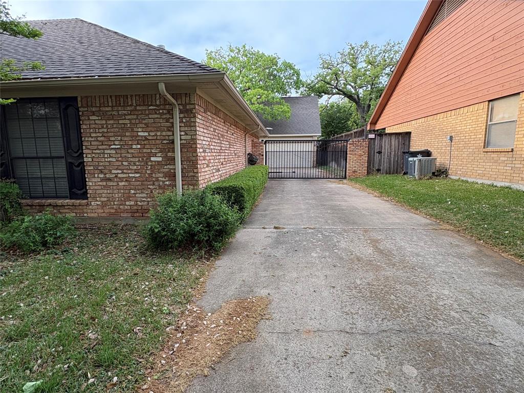 Parkway North - Commercial Sale