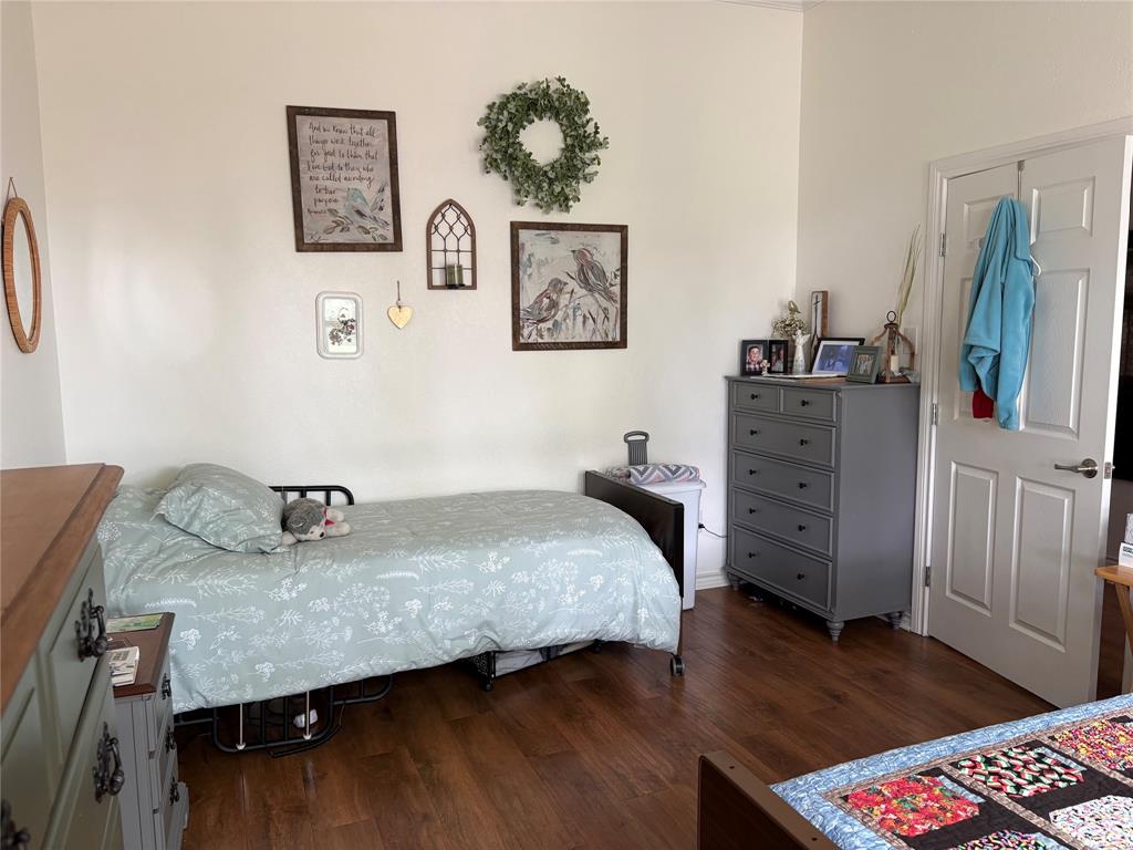 Parkway North - Commercial Sale