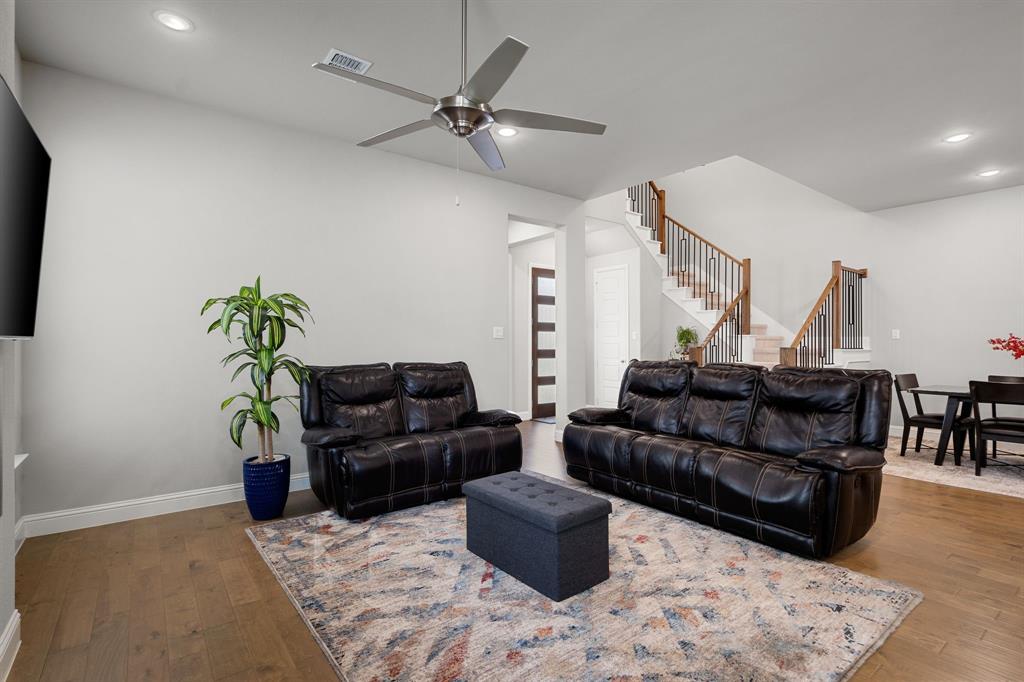 11415 Four Roses Trail