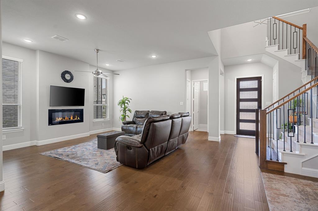 11415 Four Roses Trail