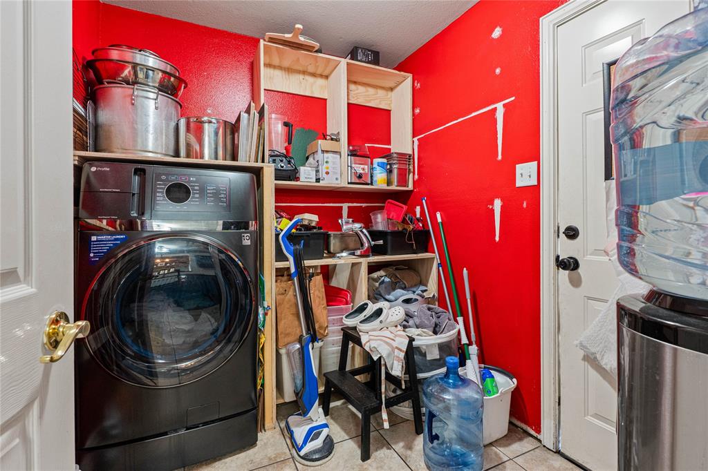 W J S Russell 4th Add - Residential