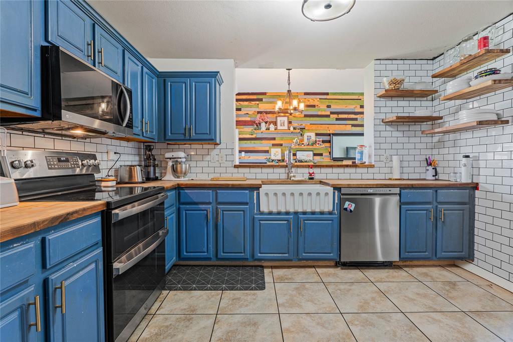 W J S Russell 4th Add - Residential