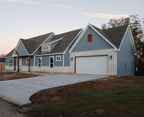 A home in Cleburne