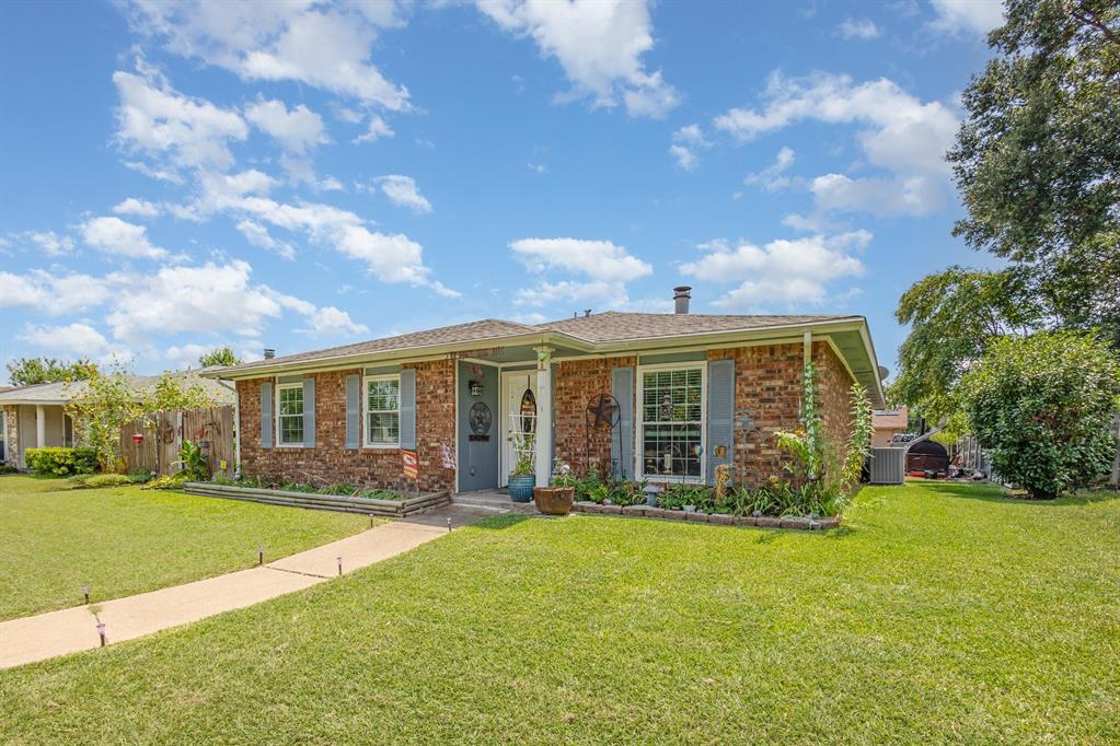 1813 Abilene Court