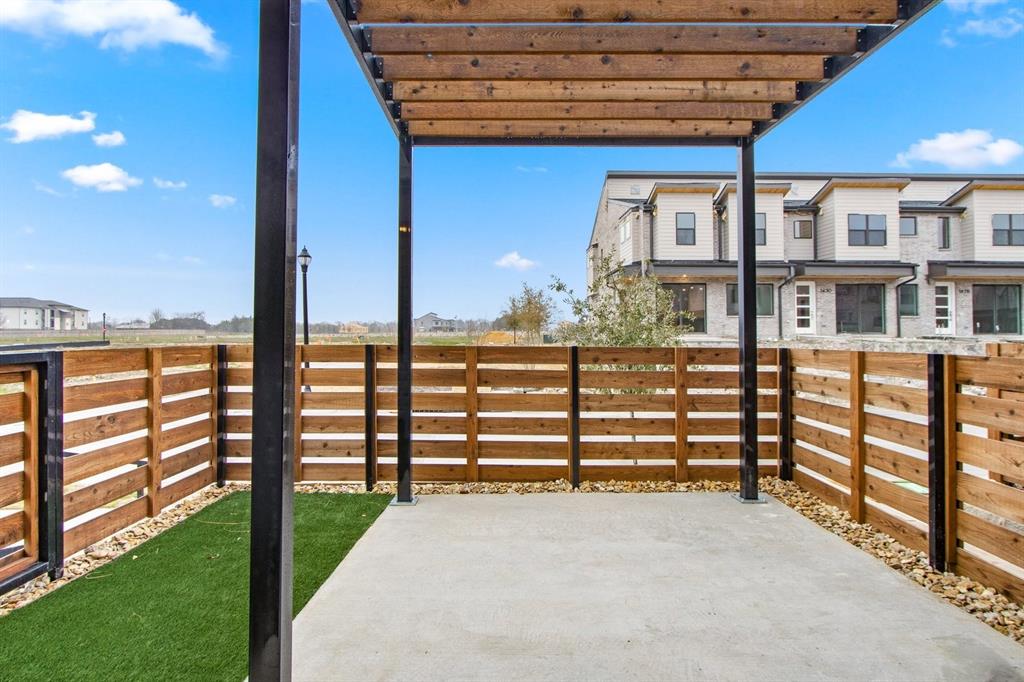 Willow Grove Townhomes - Residential