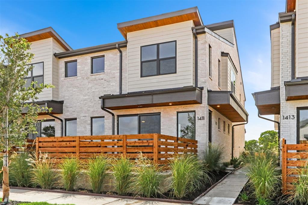 1435 Azalea Dr
