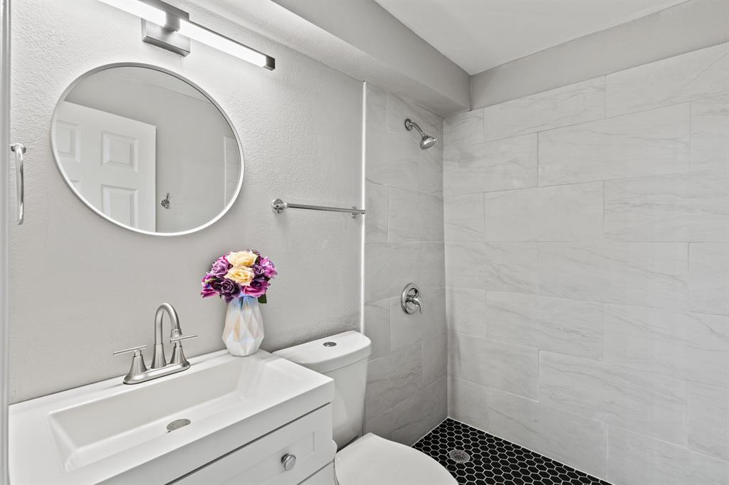 Lake Crest 02 - Residential