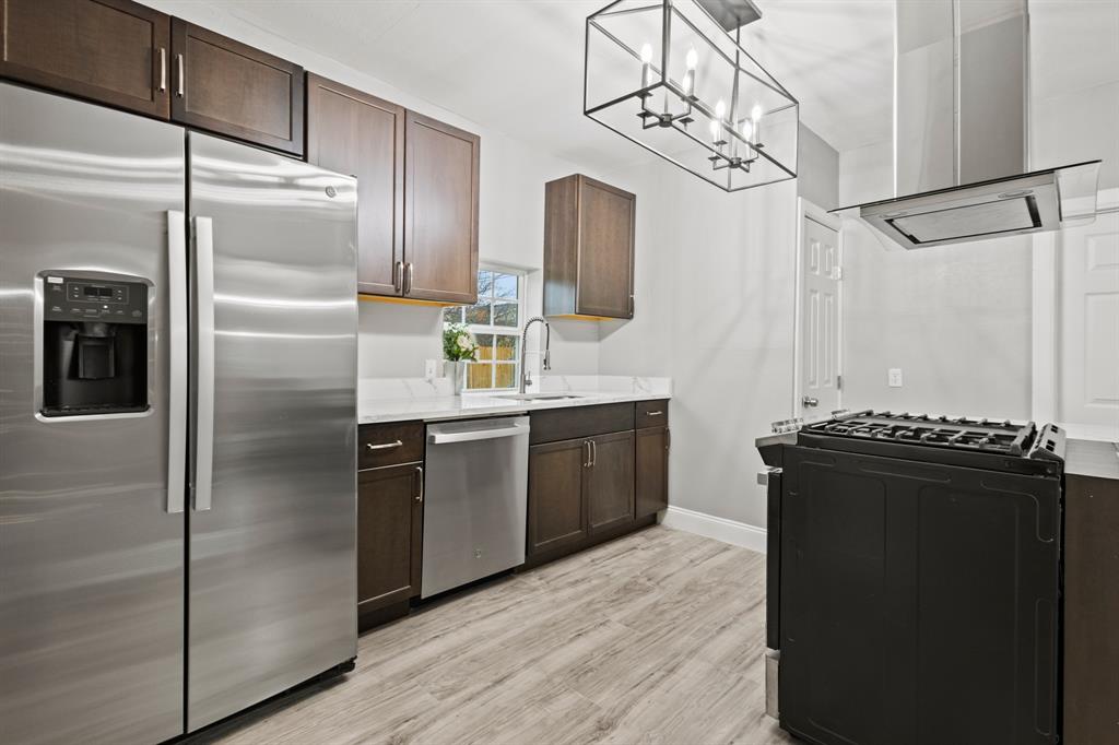 Lake Crest 02 - Residential