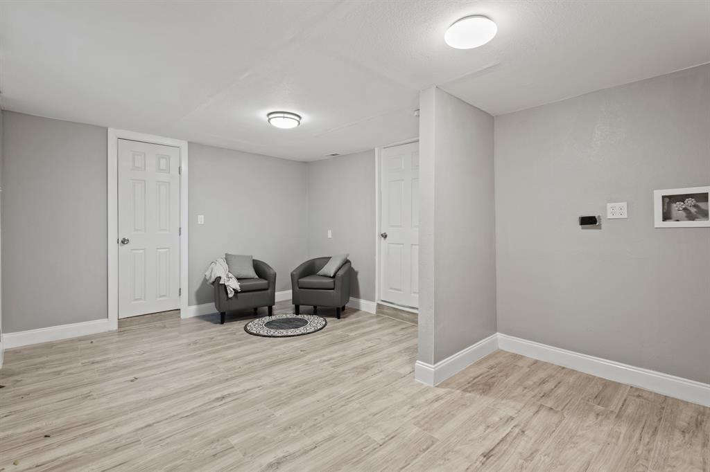 Lake Crest 02 - Residential