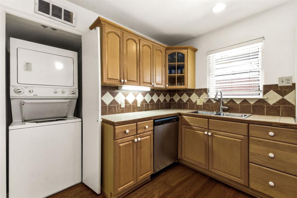 Caruth Terrace - Residential Income