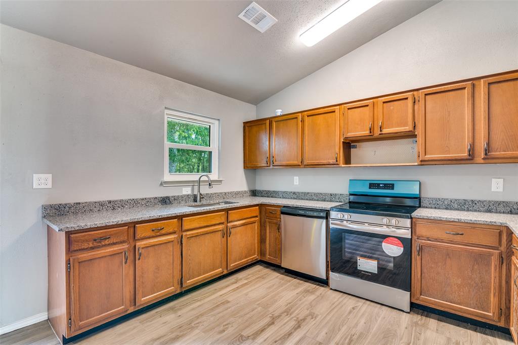 320 Egret Circle
