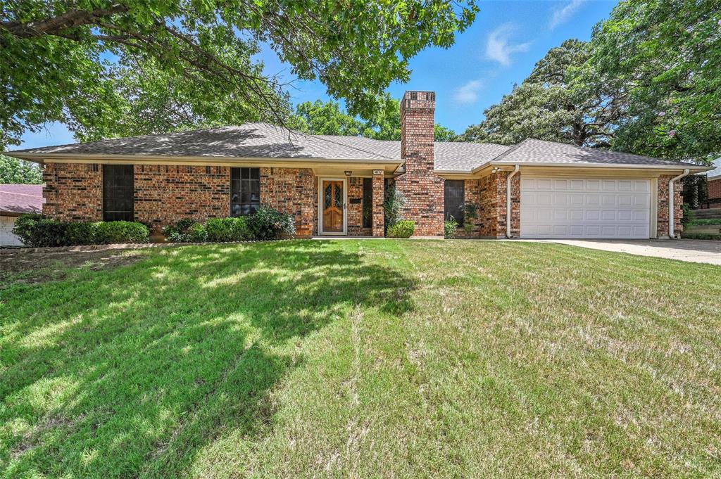 4111 Blossom Trail