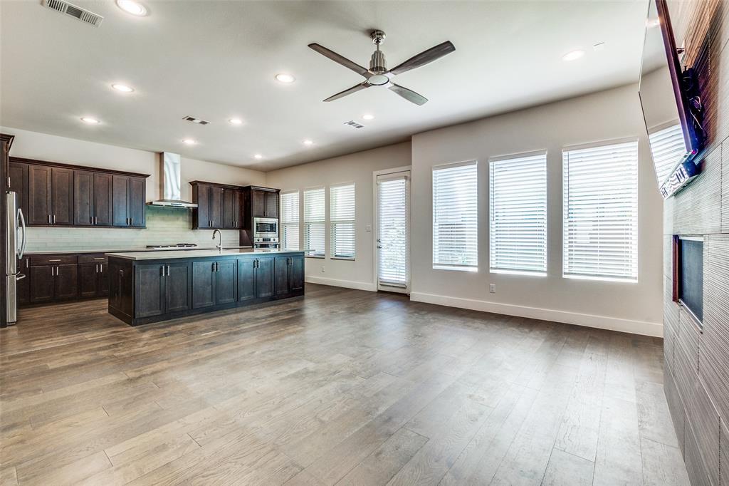 Thirty One Dallas Square #2 - Residential Lease