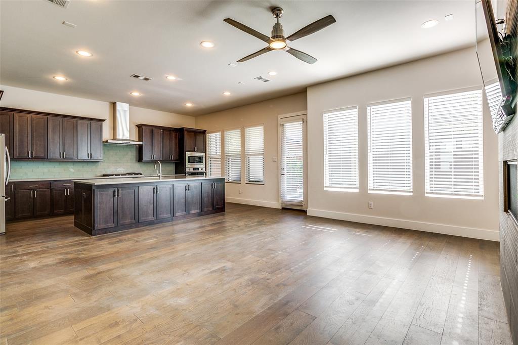 Thirty One Dallas Square #2 - Residential Lease