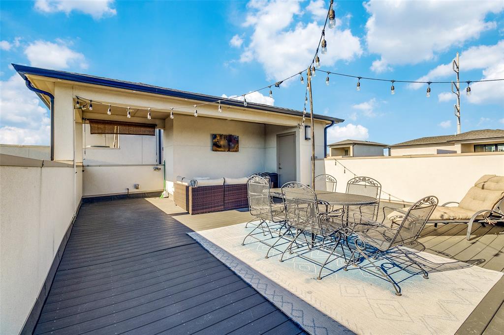 Thirty One Dallas Square #2 - Residential Lease