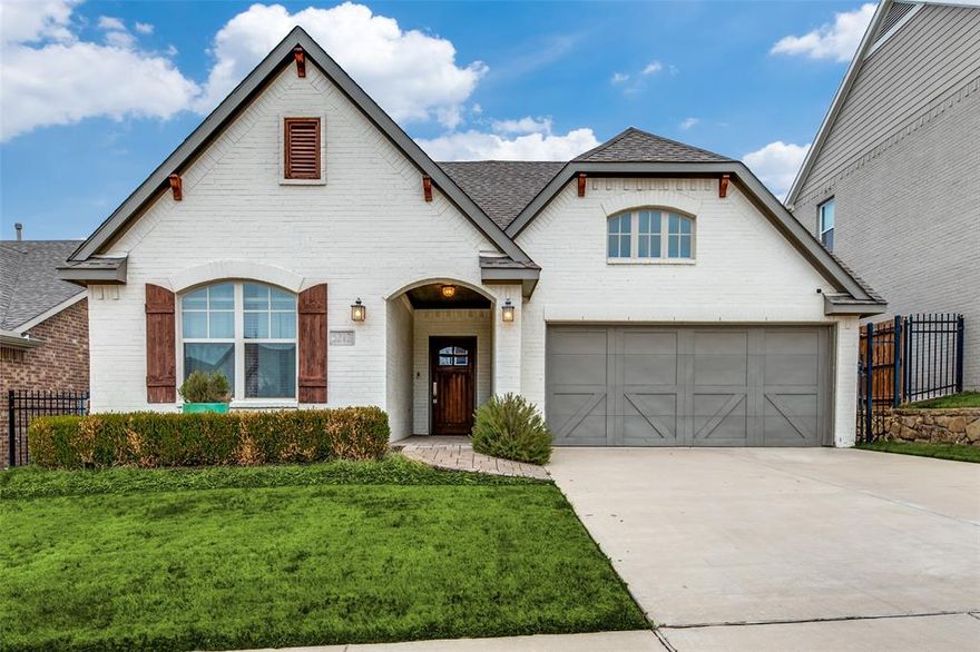 Set your roots in this Beautiful home in friendly gated neighborhood on the Trinity River. You're greeted with an elegant entrance and open layout, where the family room seamlessly merges with the gourmet kitchen, featuring granite countertops and stainless steel appliances. The living area exudes warmth with its inviting fireplace and soaring vaulted ceilings, creating a perfect atmosphere for relaxation or entertaining guests. The owner's suite reigns supreme amidst a spacious bedroom and a spa-like bath. Meanwhile, the secondary bedrooms are split offering privacy and natural light. Outside, the community offers more than just a place to call home; it provides a lifestyle. Enjoy leisurely walks or bike rides along the nearby Trinity Trails, immersing yourself in the natural beauty of the surroundings. When it's time to dine out, an array of acclaimed restaurants awaits within walking distance. Discover the perfect blend of comfort, convenience, and community at 5212 Scott Rd