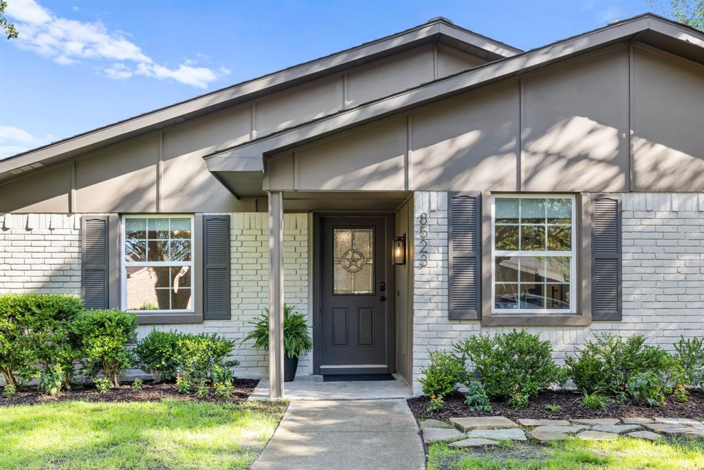 8523 Grumman Drive