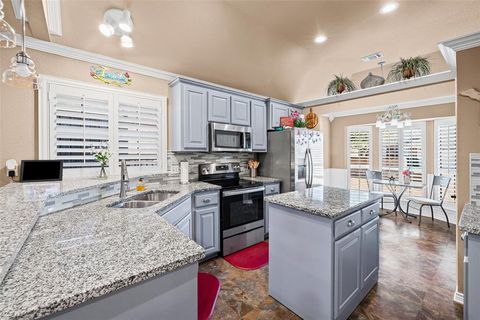 1208 Henard Lane Granbury TX 76048