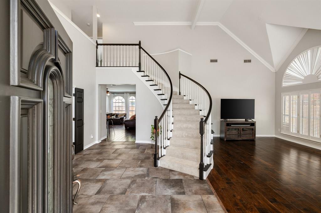 5800 Edgewood Drive