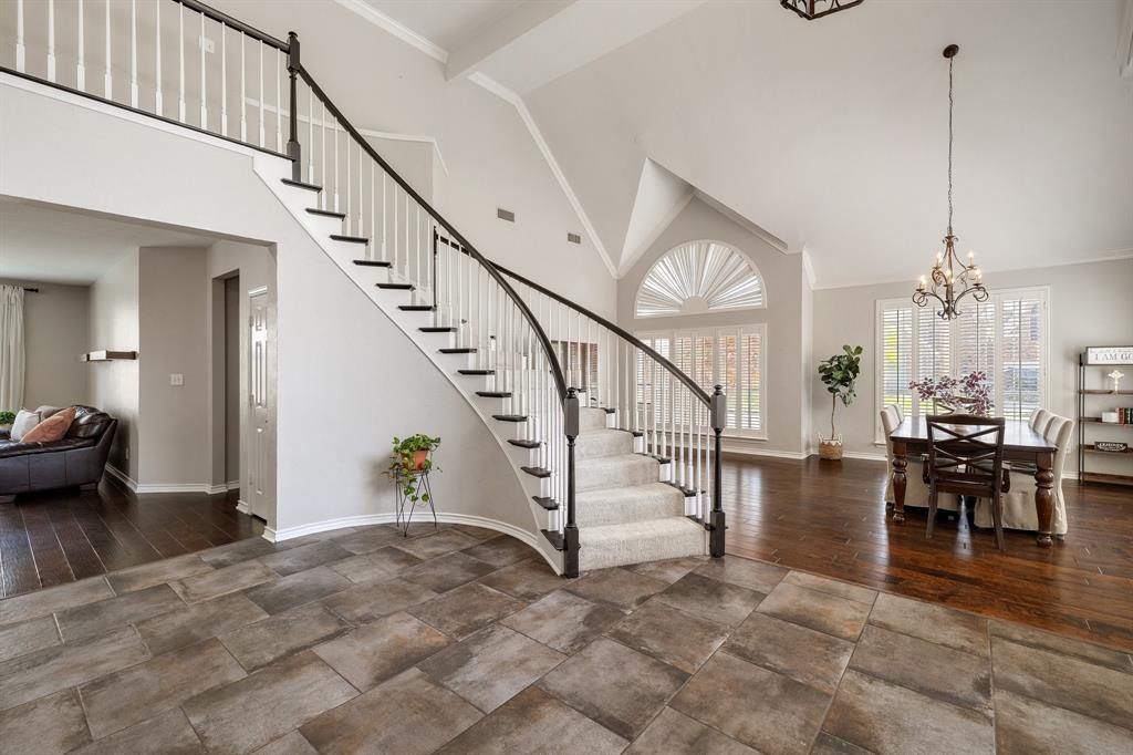 5800 Edgewood Drive