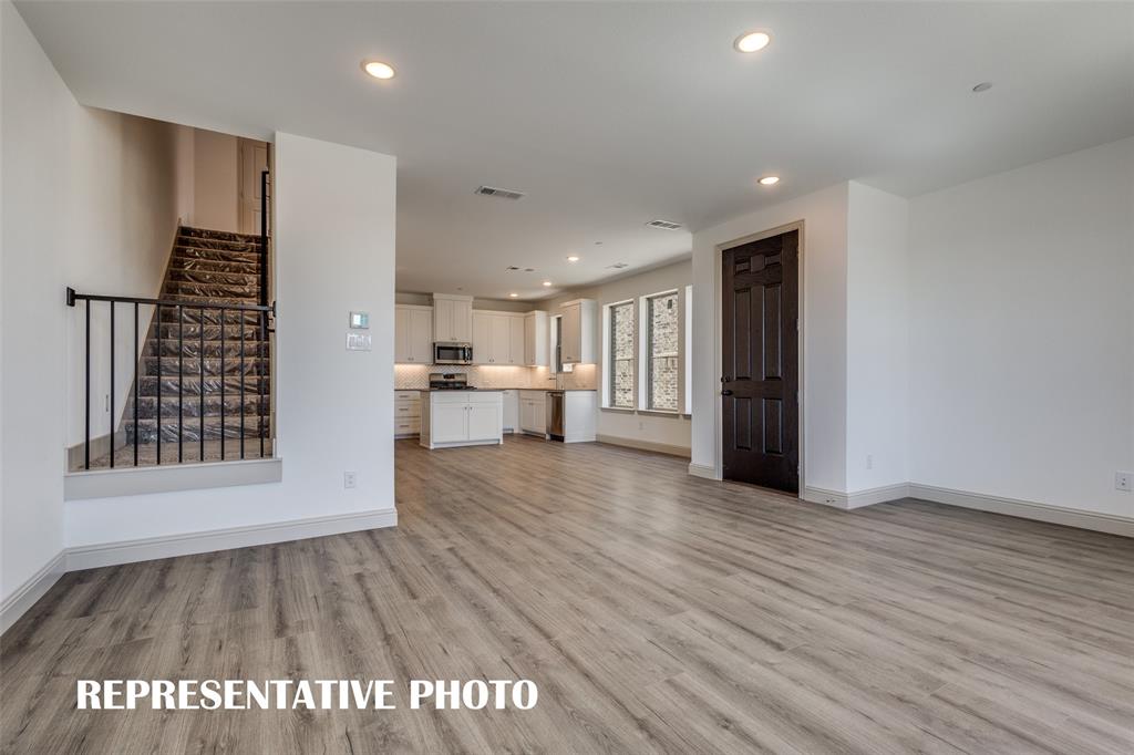 512 Parkside Drive